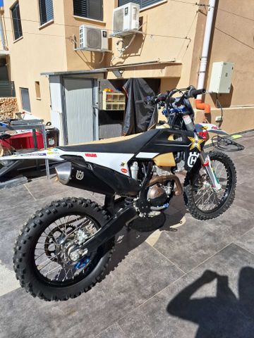 מודעת רכב הוסקוורנה FE350