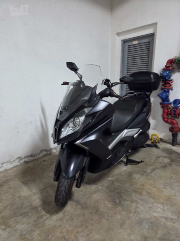 מודעת רכב קימקו דאון-טאון 350