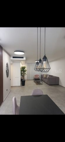 אשכולית 16