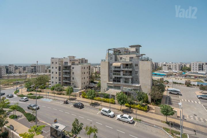 תמר 9
