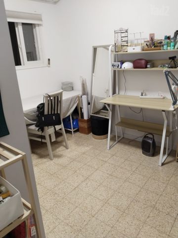 Holon, Israel 4