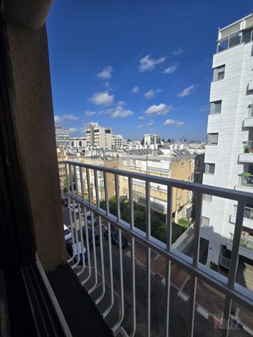 ביל"ו 4