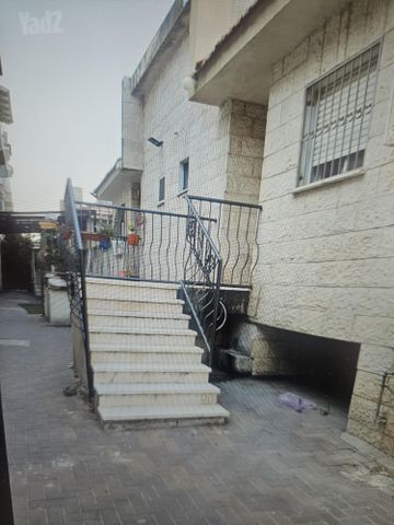 הנרקיס 2