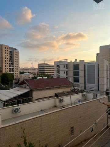 דירה למכירה בירושלים (תיווך)