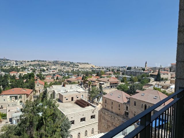 דירה להשכרה בירושלים (תיווך)