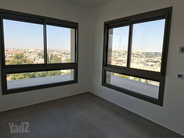 הנביאים 27