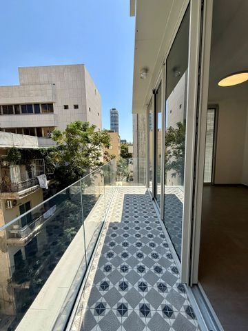 דירה להשכרה בתל אביב יפו (תיווך)
