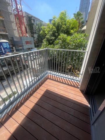 דירה להשכרה בתל אביב יפו (תיווך) — 2
