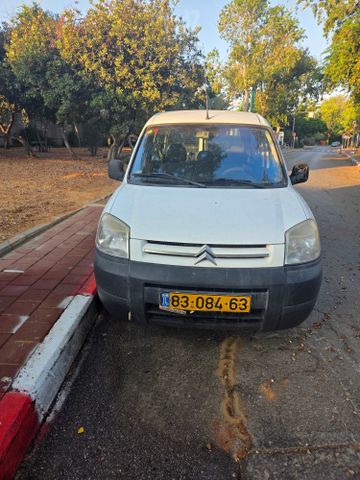 ברלינגו  X ידני מיניוואן / MPV 5 מק 5 דל 1.6 (75 כ״ס)