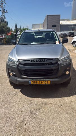 מודעת רכב איסוזו די-מקס