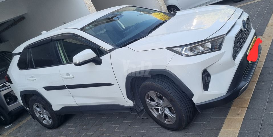 מודעת רכב טויוטה RAV4