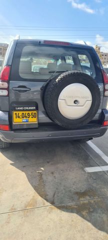 מודעת רכב טויוטה לנד קרוזר