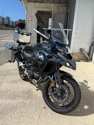 מודעת רכב בנלי TRK502X