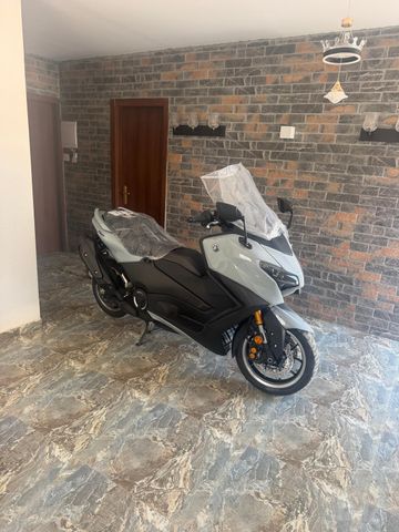 מודעת רכב ימאהה Tmax 560 Tech