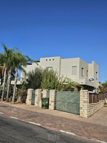 יוסף יבנאי 26