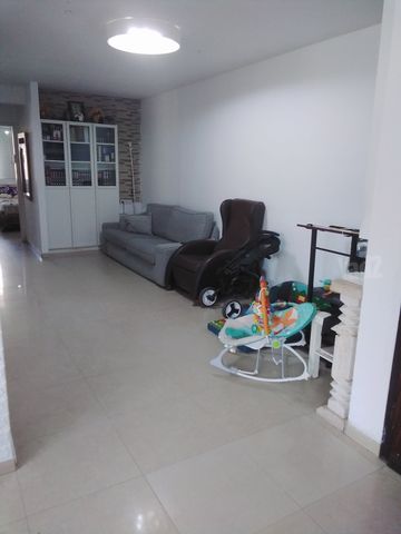 Holon, Israel 3