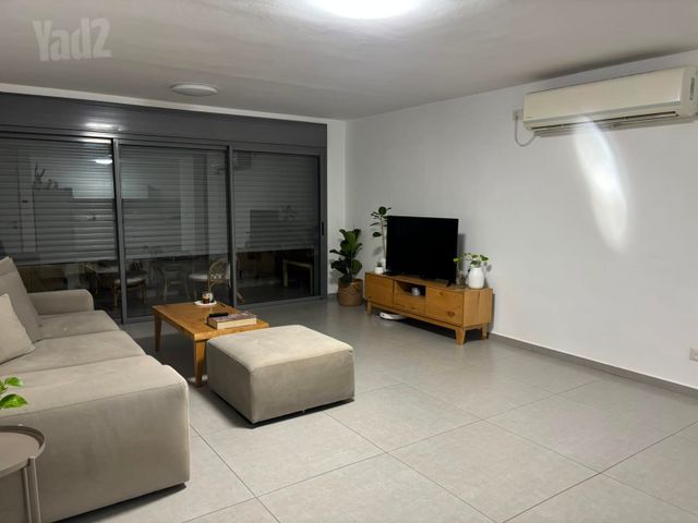 Petah Tikva, Israel 6
