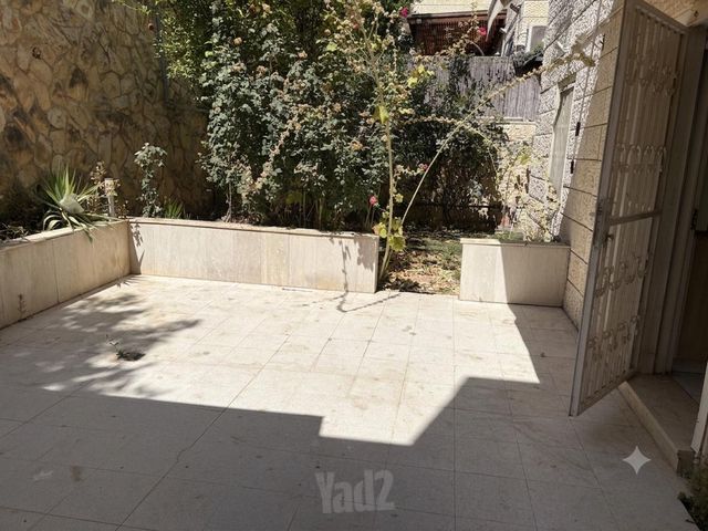 דירת גן להשכרה בירושלים — 4
