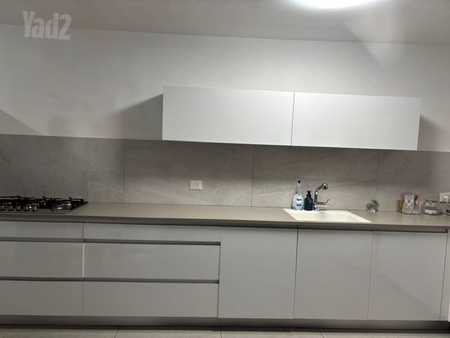 Petah Tikva, Israel 4