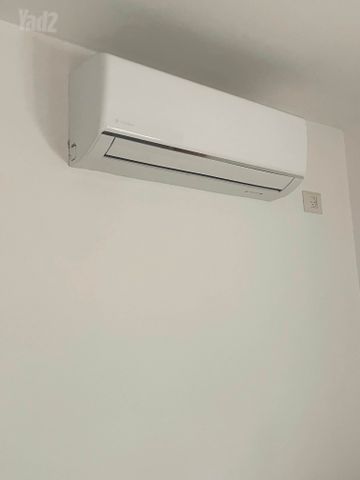 לאה גולדברג 4