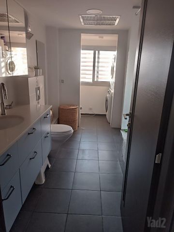 Petah Tikva, Israel 3