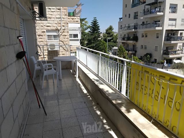 דירה למכירה בירושלים (תיווך) — 3