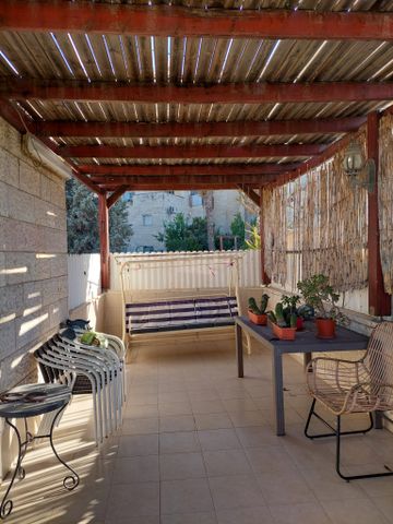 דירה למכירה בירושלים (תיווך) — 2
