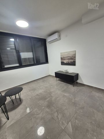 בני אור 23