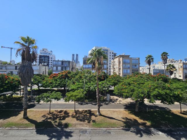 שדרות העצמאות 46