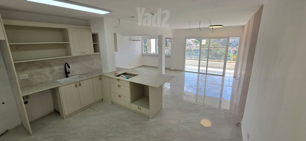 בית לחם 49