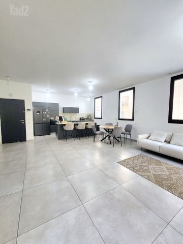 דירה למכירה בתל אביב יפו (תיווך) — 3