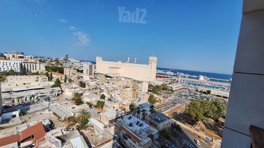 שער פלמר, תחנת רכבת השמונה