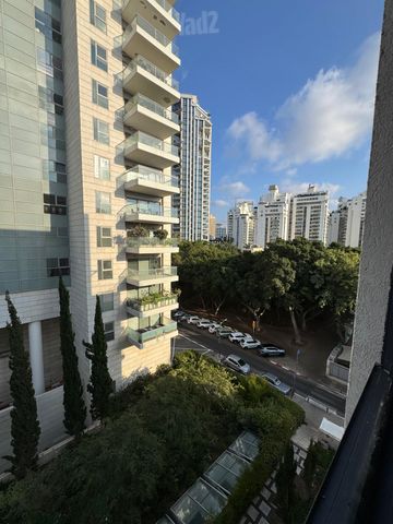 דירה להשכרה בתל אביב יפו (תיווך) — 3