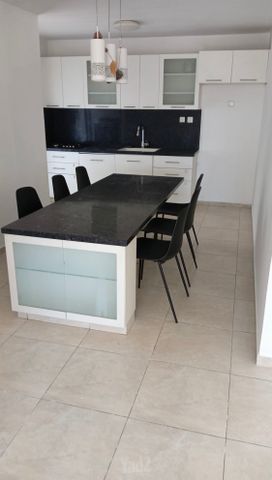 דירה להשכרה בירושלים (תיווך)
