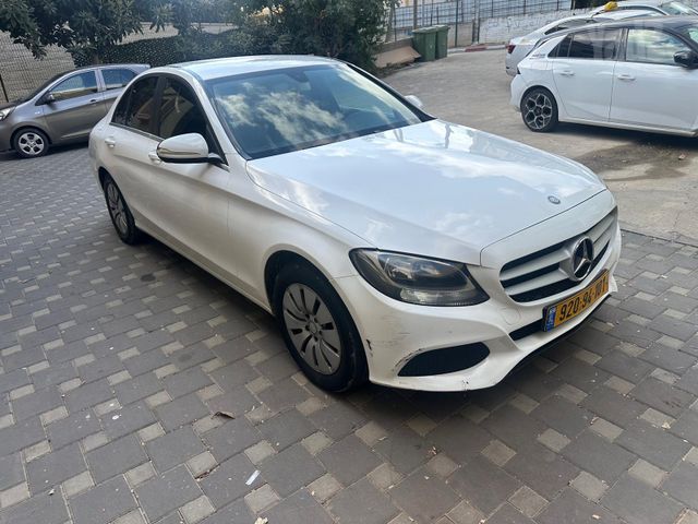 מודעת רכב מרצדס-בנץ C-class