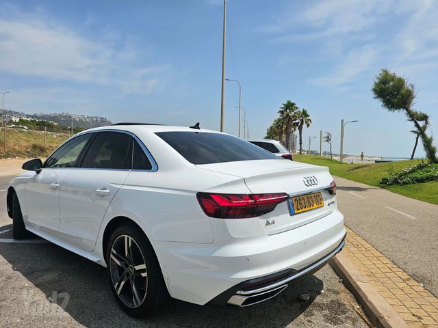מודעת רכב אאודי A4