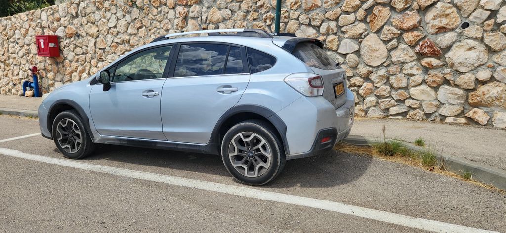 מודעת רכב סובארו XV
