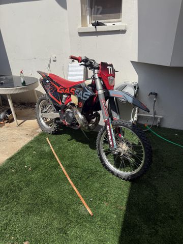 מודעת רכב גאס-גאס EC250