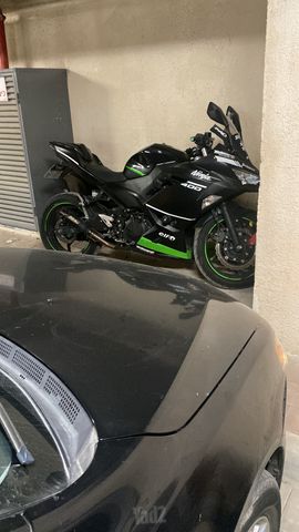 מודעת רכב קאוואסאקי נינג'ה 400