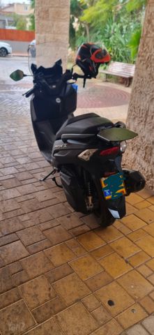 מודעת רכב סאן יאנג ג'וי-מקס Z-300