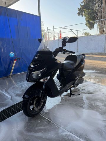 מודעת רכב סאן יאנג ג'וי רייד 125