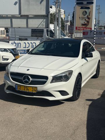 מודעת רכב מרצדס-בנץ CLA