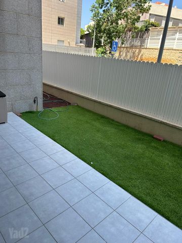 פרץ ברנשטיין 25