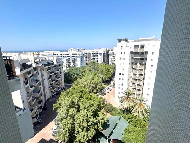 Tel Aviv-Yafo, Israel 7