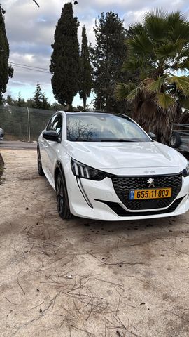 208 GT אוט׳ בנזין 1.2 (130 כ״ס)