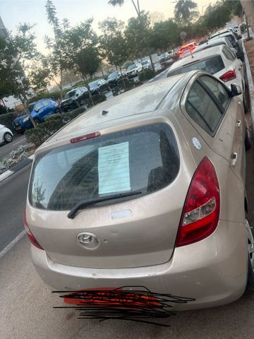 מודעת רכב יונדאי i20