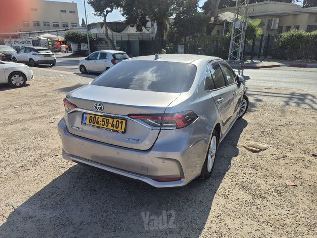 מודעת רכב טויוטה קורולה