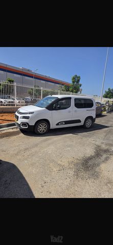 מודעת רכב סיטרואן ברלינגו