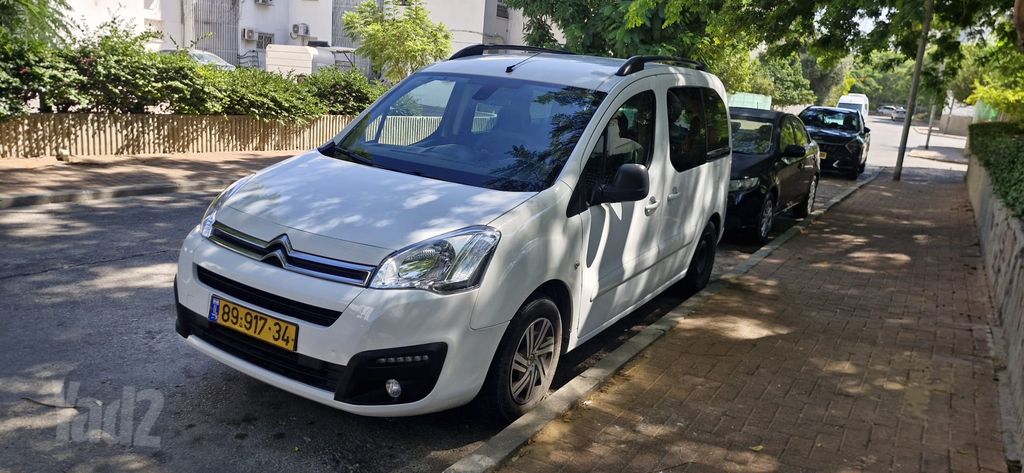 מודעת רכב סיטרואן ברלינגו