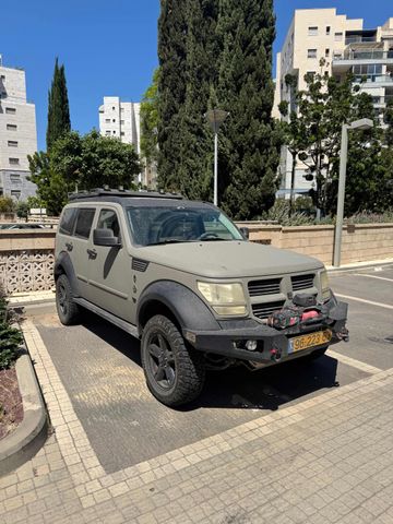 מודעת רכב דודג' ניטרו